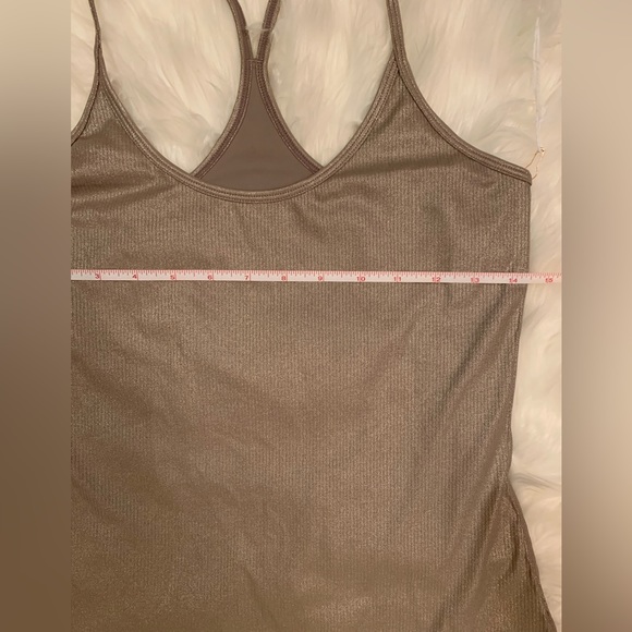 ✨NWT Tavi Ribbed Yoga Tank in metallic size XS - Picture 7 of 7